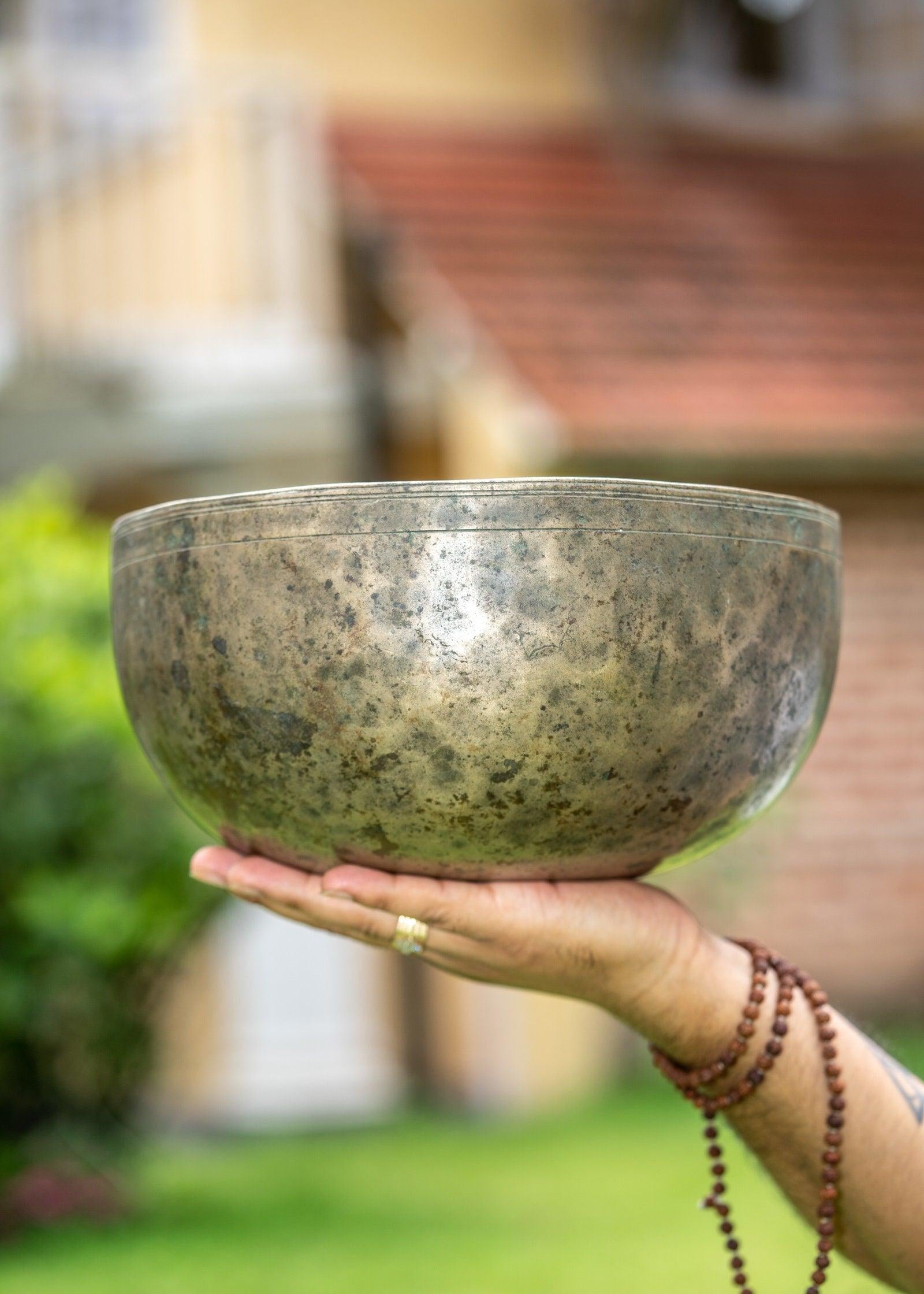 High Quality Antique Singing Bowl - Himalayas Shop
