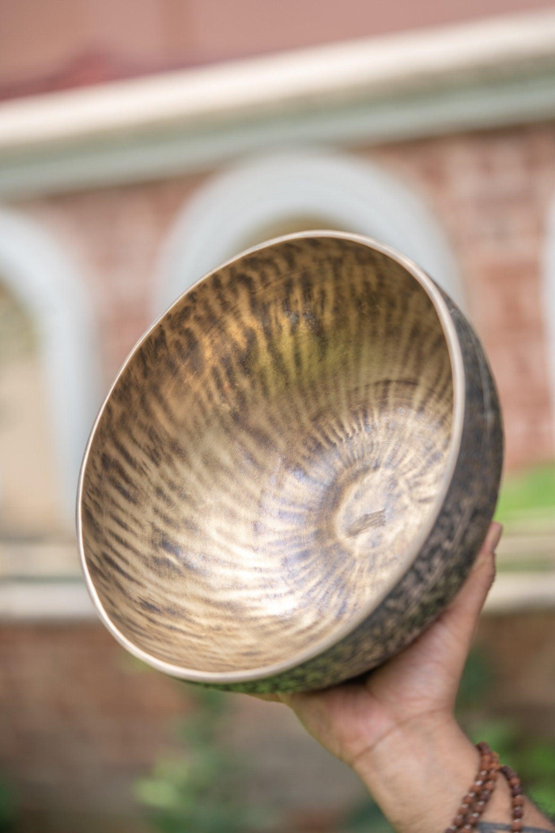 Ganesh Carved Singing Bowl for Chakra Healing - Himalayas Shop