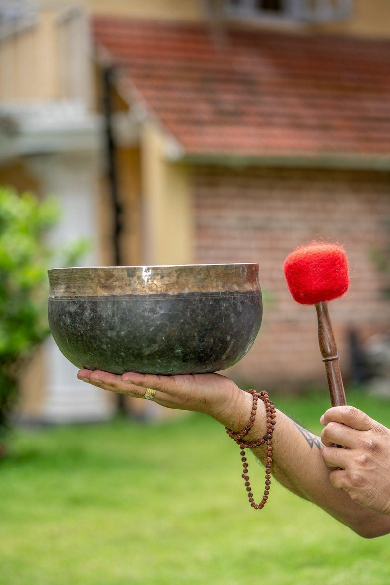 Ultabati Singing bowl Antique collection from Hiamlayas