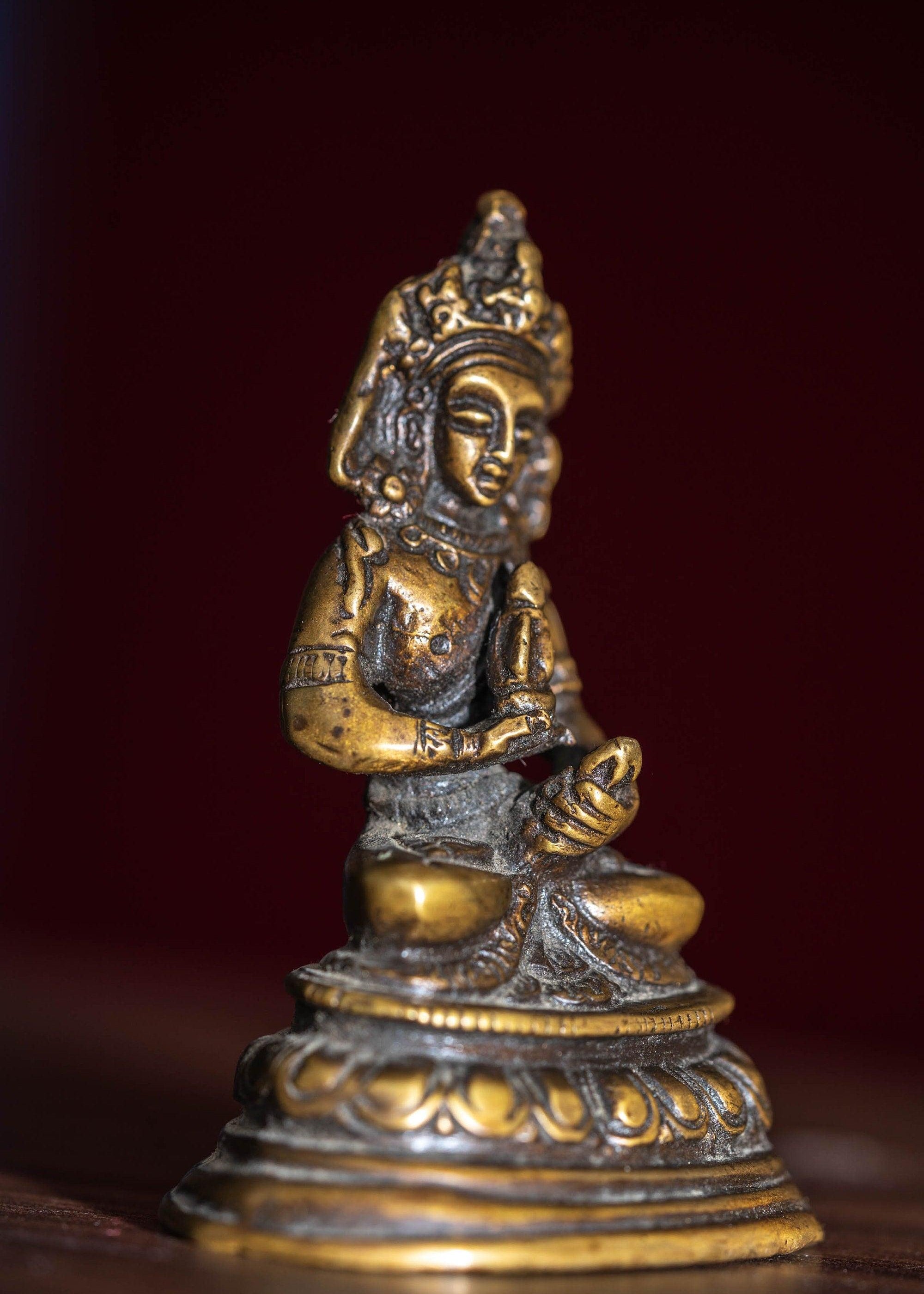 Antique collection piece of Bajrasattwa buddhist deity with detail metal craft work