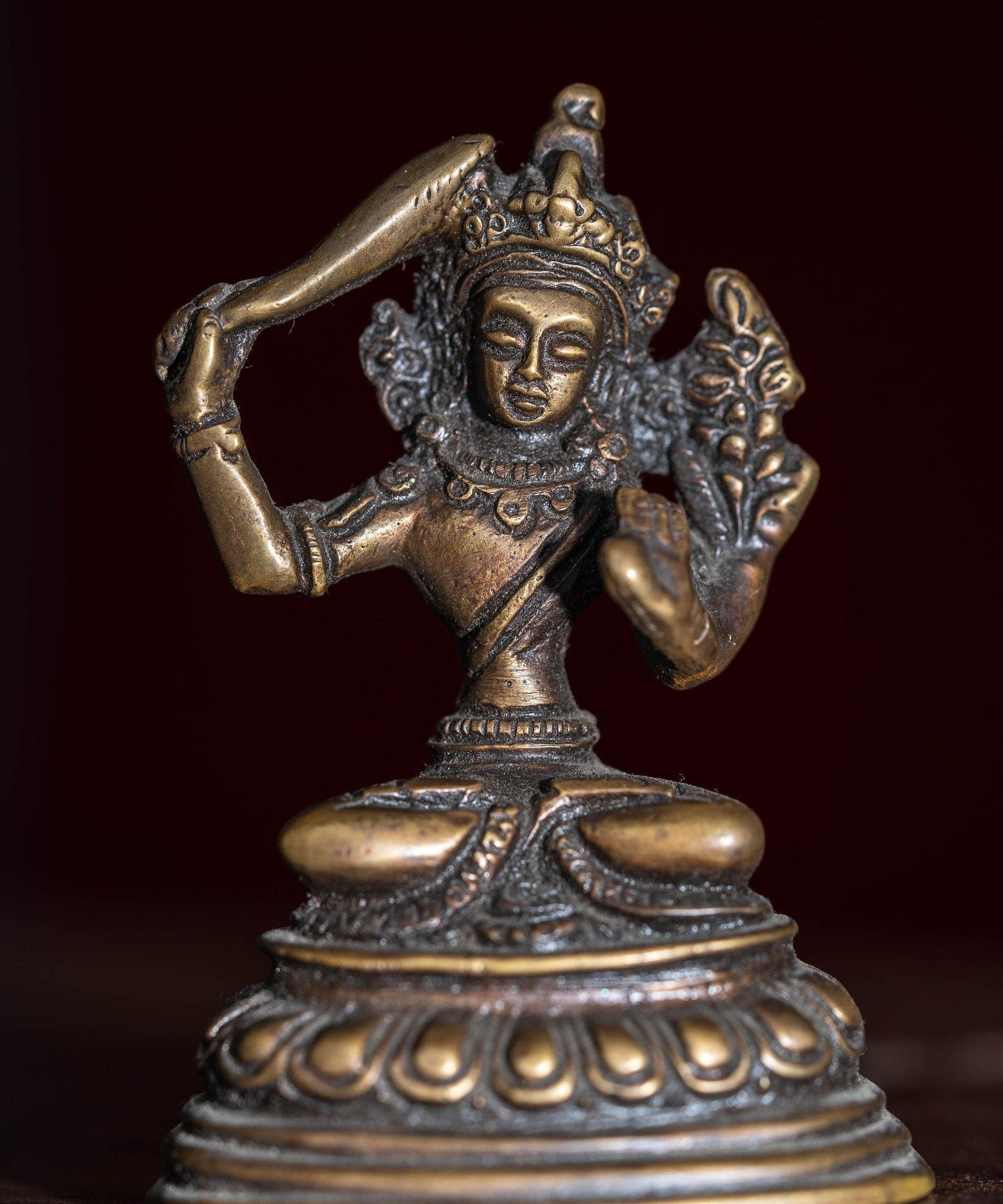 Manjushri small size statue for gifts , home and altar space. 