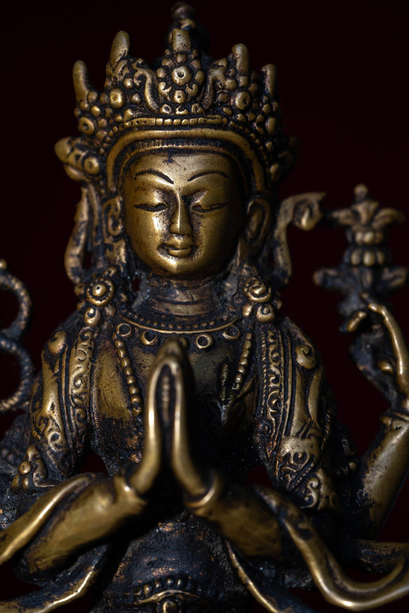 Chengrezig metal statue craft from Nepal is a buddha statue of Love and compassion