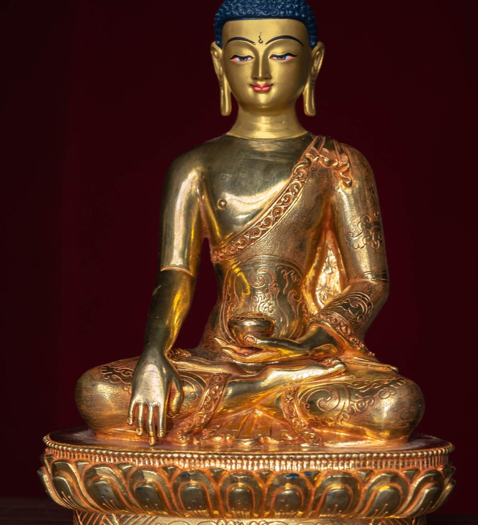 Handmade Shakyamuni Buddha statue - Himalayas Shop