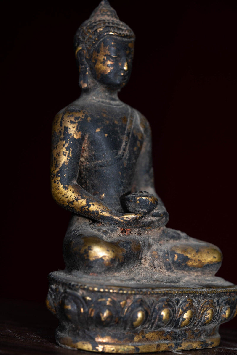 antique statue Shakyamuni Buddha bronze